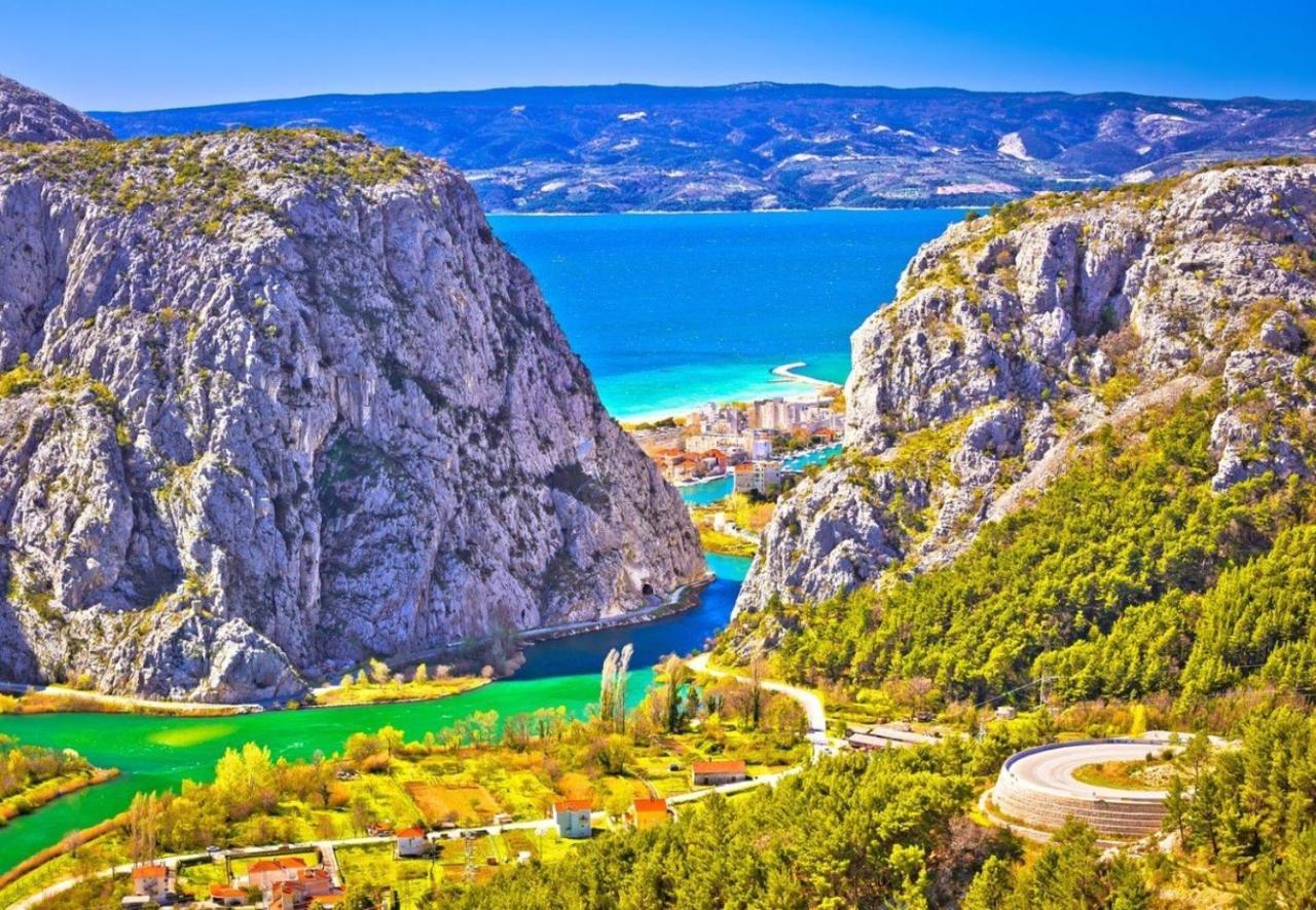 Central Alley Omiš Zewnętrze zdjęcie
